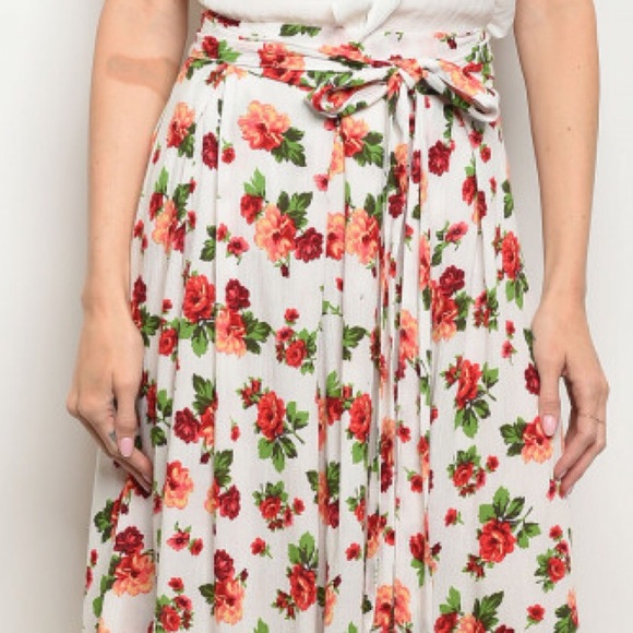 White Floral High Low Skirt - Picture 4 of 5